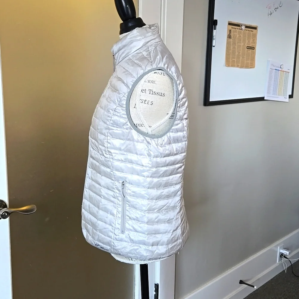 Eddie Bauer vest - Picture 3 of 8
